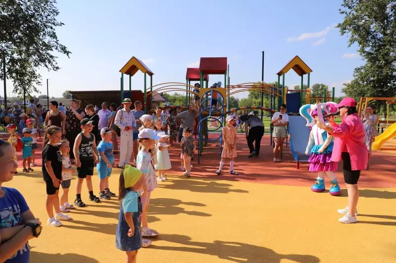 Фото #6 для поста «В Орловской области благоустроили парк»