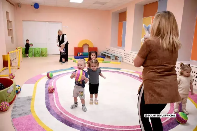 Иллюстрация 5 для новости «В Оренбурге открылись новые школа и детский сад»