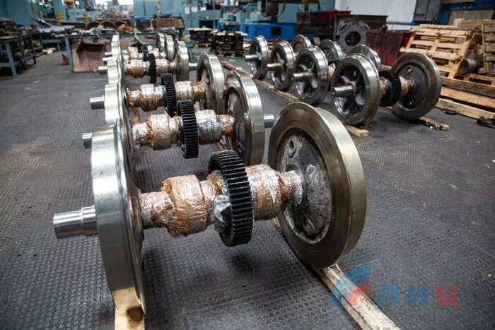 №1 для статьи «Производство: Луганский Трансмаш наладил производство нового вида колёсных пар для шахтных электровозов»