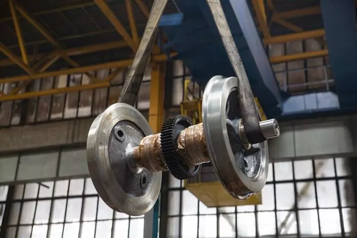 5 для поста «Луганский Трансмаш наладил производство нового вида колёсных пар для шахтных электровозов»