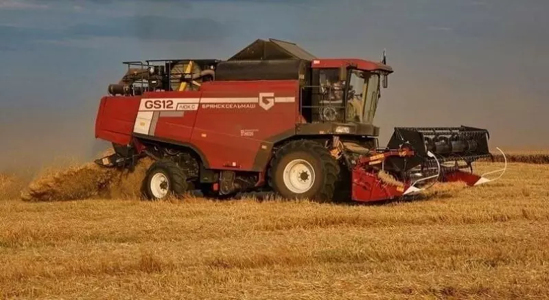 Росагролизинг поставил в новые регионы 264 единицы сельхозтехники