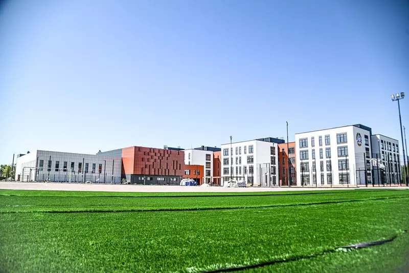 Картинка #1 для поста «Детские сады и школы: В Гатчине открылся новый центр образования»