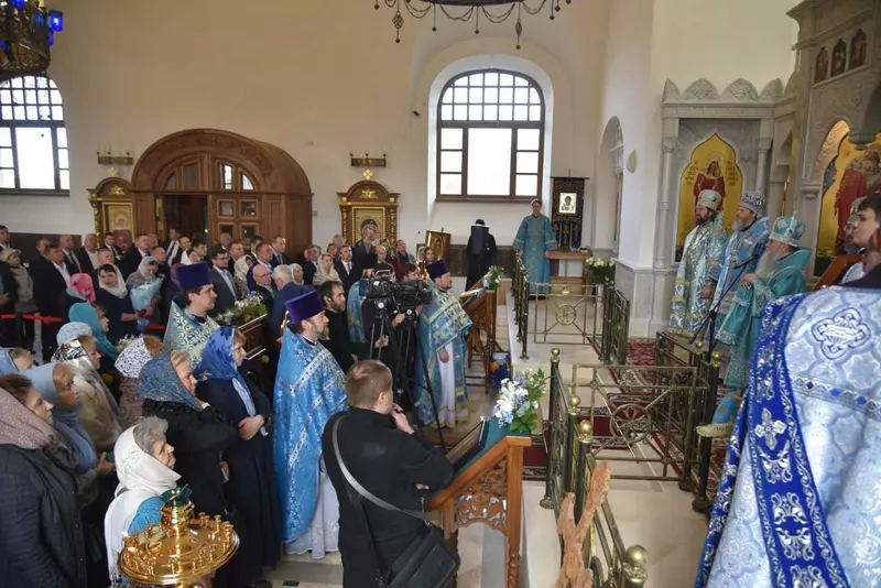 Изображение 3 для статьи «Общество: В деревне Коваши Ленобласти освятили восстановленную Благовещенскую церковь»