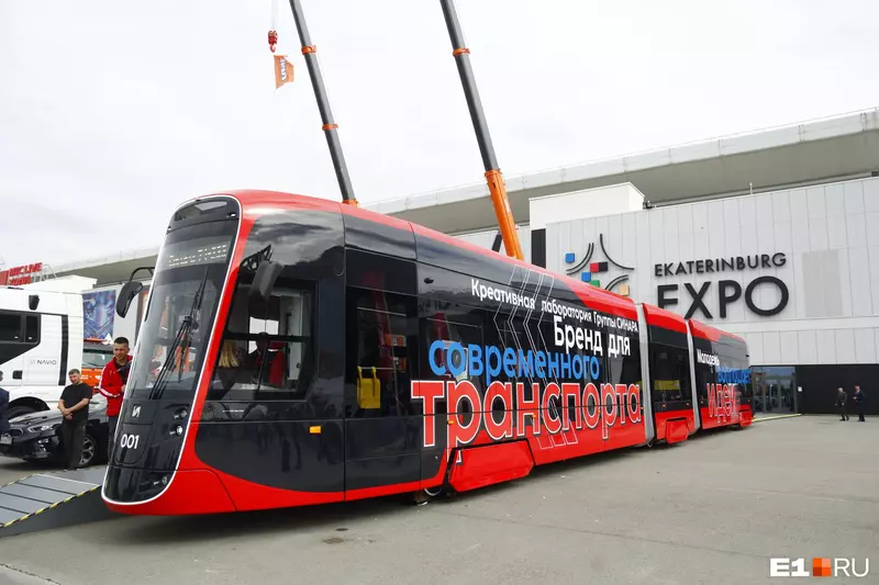 Иллюстрация №12 для публикации «В Екатеринбурге к выставке Иннопром представили новый трехсекционный трамвай 71 233 Синара»