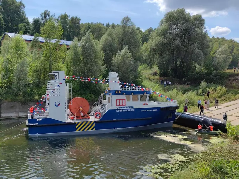 Два бонопостановочных судна спустили на воду в Нижегородской области