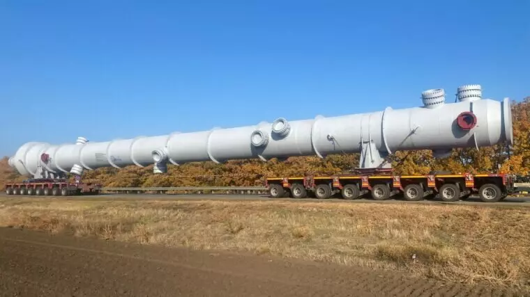 №1 для поста «Энергетика и ТЭК: В Таганроге создали первый в России реактор для выпуска высокооктанового бензина»