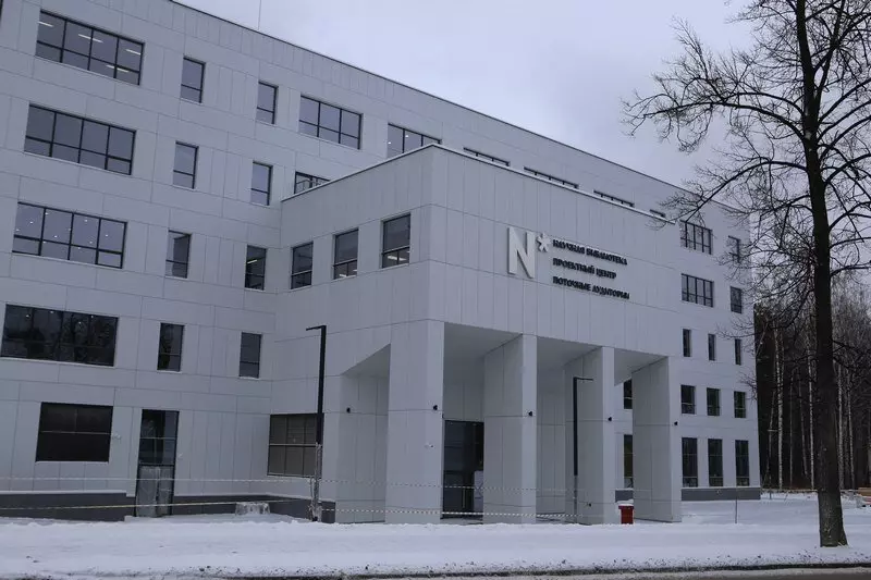 Иллюстрация №1 для статьи «Видеоблог: Как выглядит часть нового кампуса Новосибирского государственного университета в Академгородке»