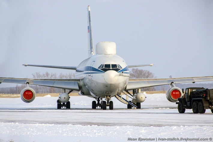 Машина «Судного дня», самолет с «красной кнопкой» на борту — Ил-80