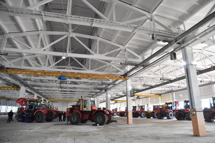 В Саратовской области восстановлен завод по капремонту тракторов 