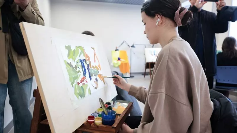 Картинка #2 для поста «Екатеринбург: В Екатеринбурге открылся новый корпус художественной школы имени Германа Метелева»