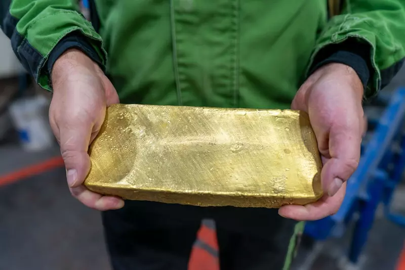 Иллюстрация #2 для новости «золото: В России увеличивается производство золота»