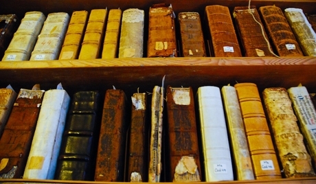 старые книги старинные книги книга библиотека
