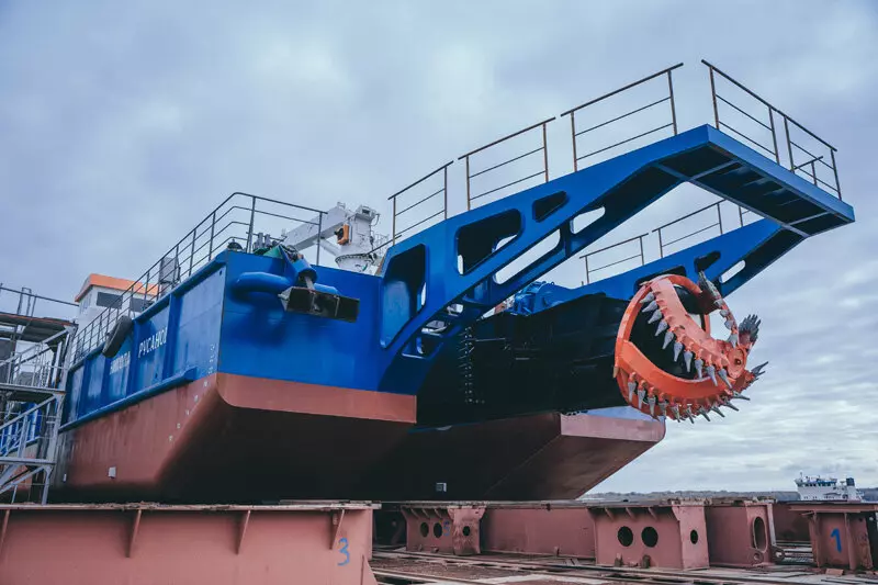 Изображение #3 для новости «Астраханская область: В Астраханской области спущен на воду земснаряд Николай Русанов проекта 3»