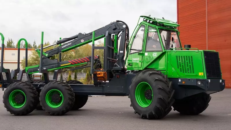 Картинка #2 для ««Амкодор-Онего»: Завод Амкодор Онего изготовил первую раму для форвардера Амкодор 1881»