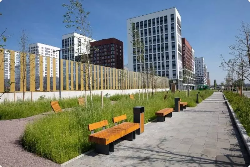 Картинка №11 для новости «В Екатеринбурге завершено благоустройство Солнечных аллей»