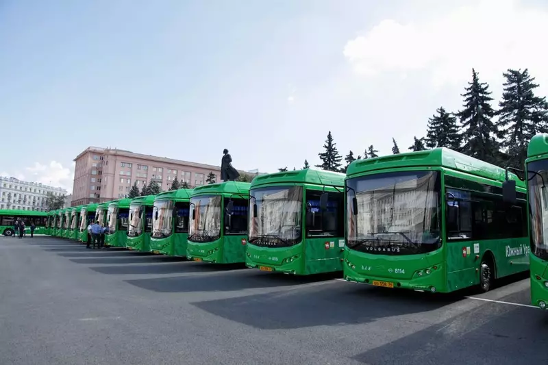 Новые автобусы вышли на дороги Челябинска