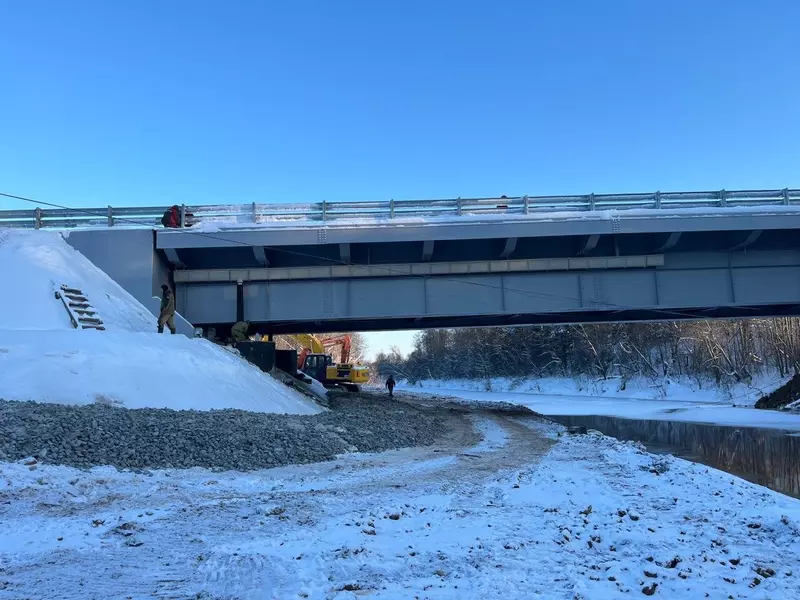 Изображение №1 для новости «Дорожное строительство: По мосту через реку Лып в Кезском районе Удмуртии открыто рабочее движение»