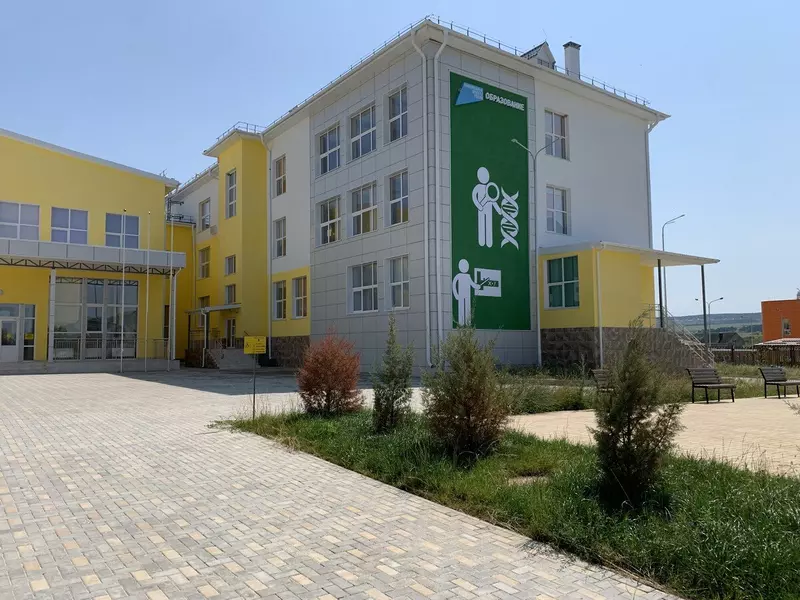 Иллюстрация №3 для статьи «новая школа: В селе Трехпрудное Республики Крым открыли новую школу»