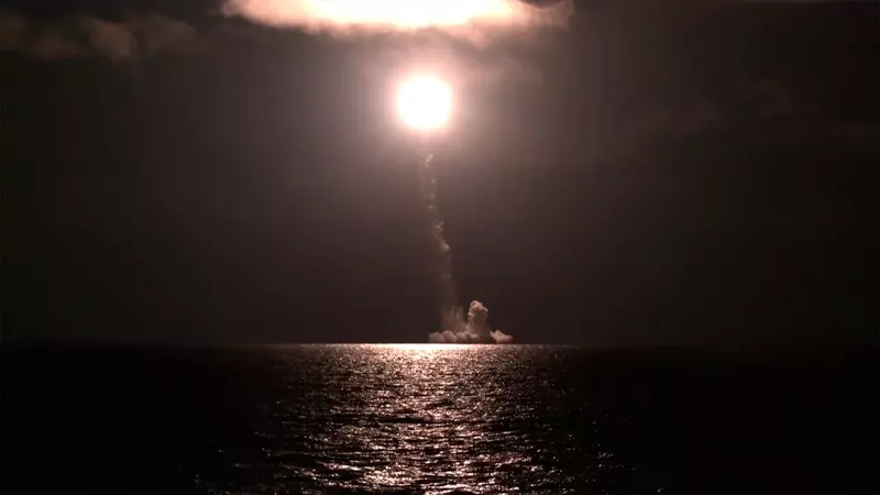 РПКСН Император Александр выполнил пуск Булавы по полигону Кура