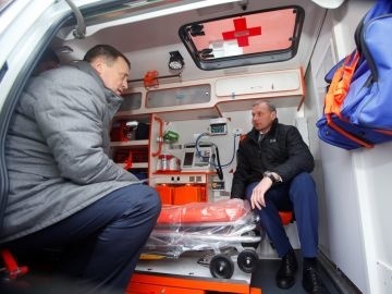 Автопарк больниц Нижегородской области пополнился 25 новыми «скорыми»