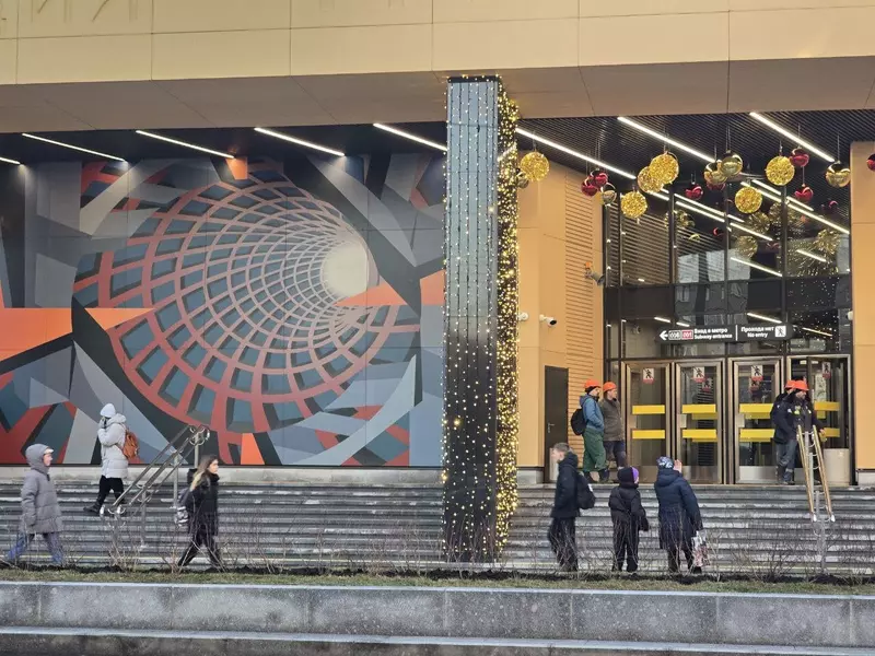 Изображение 2 для поста «спецтехника и логистика: Станции метро Юго Западная и Путиловская открыли в Петербурге»