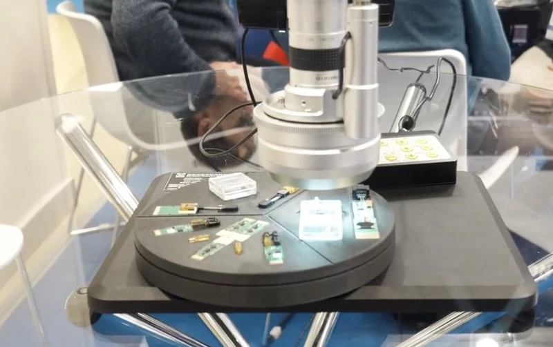 ЗНТЦ представил новейшую фотонную интегральную схему