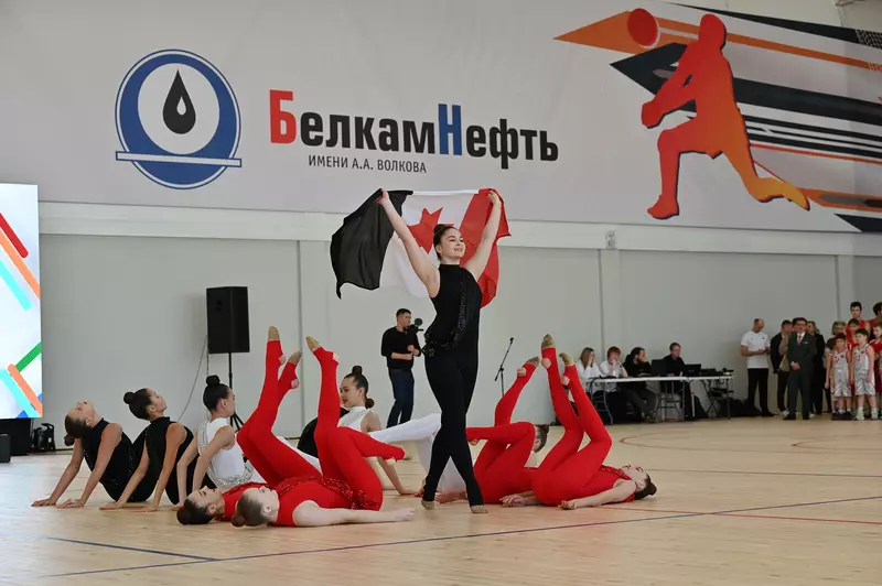 Фото #3 для публикации «Игра: В поселке Игра Удмуртии прошло открытие физкультурно оздоровительного комплекса Витязь»