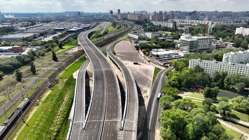 Изображение #1 для «Дорожное строительство: Участок МСД в Москве от Котляковской улицы до Ступинского проезда открылся для транспорта»