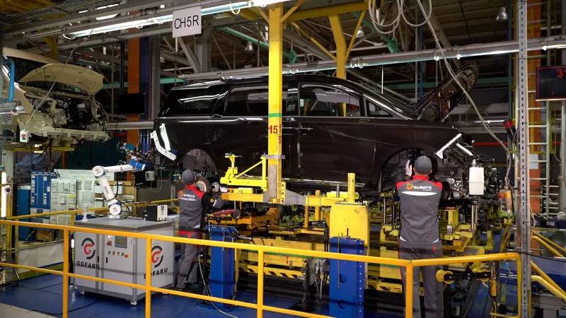 #2 для новости «Соллерс: Группа СОЛЛЕРС начала серийное производство новых минивэнов 7»