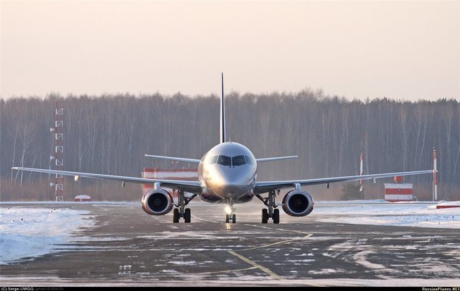 Фото с сайта russianplanes.net. «Харитон Цховребов» в Нижнем Новгороде