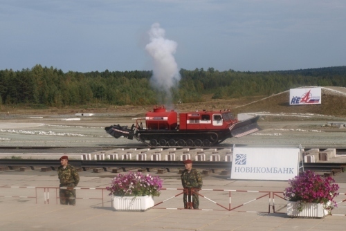 ОАО "Рубцовский машиностроительный завод" показал в действии лесопожарный агрегат ЛПА-52 на восьмом Международном салоне REA-2011