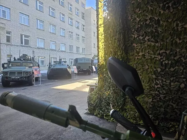 Картинка 3 для новости «Министерство обороны: В Саратове открылось высшее военное училище радиационной химической и биологической защиты»