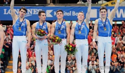 Мужская сборная России взяла золотые медали в командном турнире