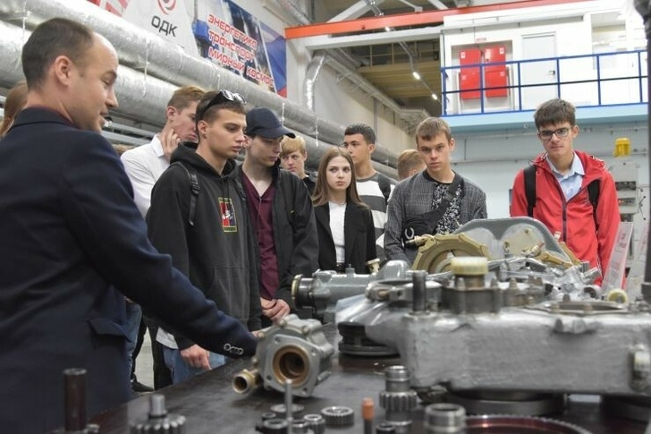 Студенты проекта "Инженерный старт" проходят производственную практику в ОДК-Кузнецов