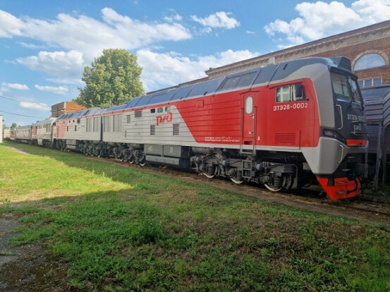 За январь — март 2024 года РЖД холдинг «РЖД» закупил 129 новых локомотивов 