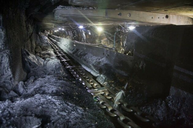 На шахте «Есаульская» добыли первый уголь в новой лаве