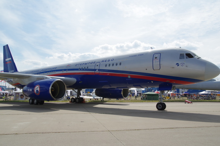 Самолёт специального назначения авиационного наблюдения Ту-214ОН