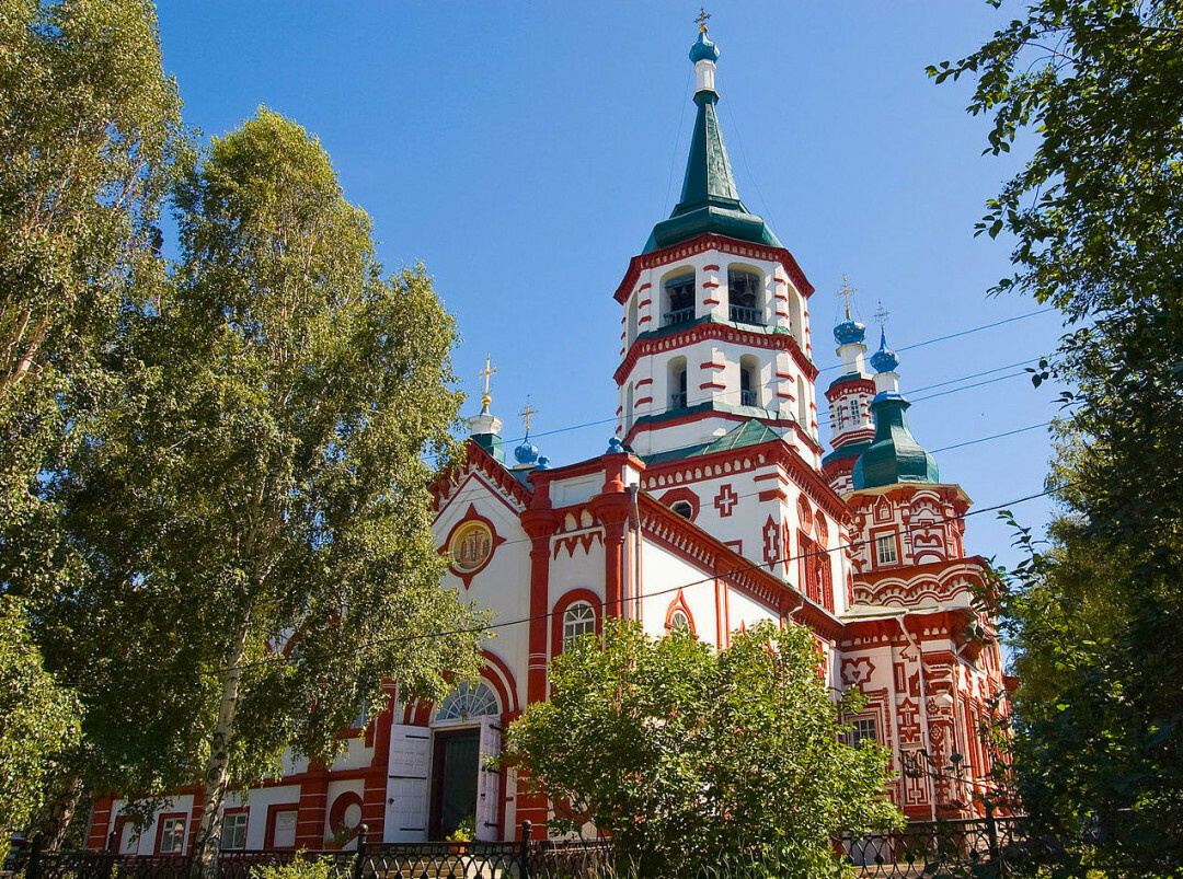 Крестовоздвиженский храм в Иркутске