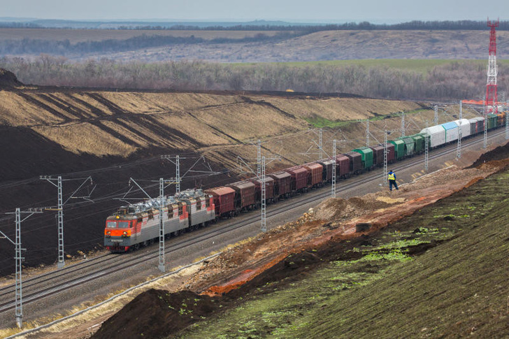 ФСК ЕЭС завершила проект по обеспечению электроснабжения железнодорожного хода «Журавка – Миллерово»