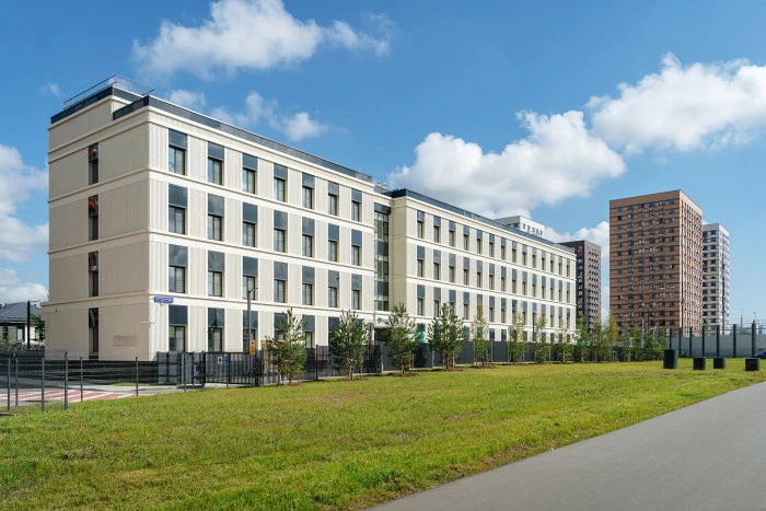 #22 для новости «Обзор В августе 2025 года в России были открыты и реконструированы 22 медучреждения»