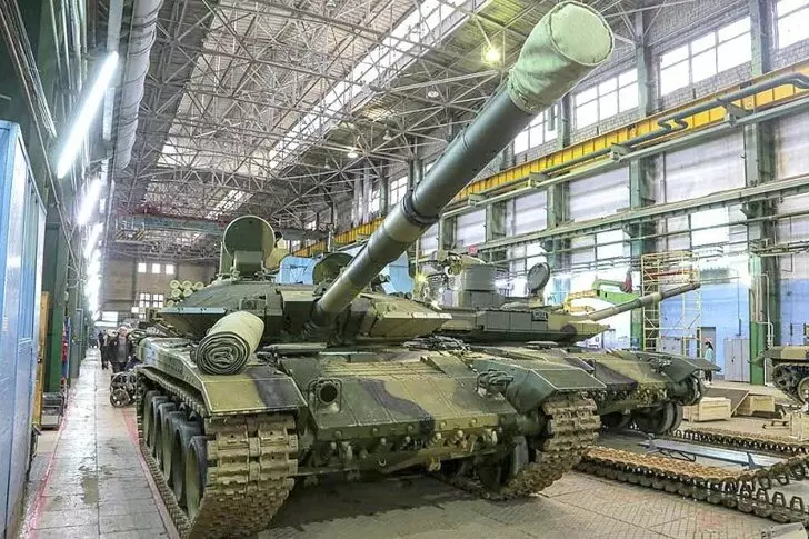 Фото 1 для публикации «Армия и Флот: ЦВО получил 15 модернизированных танков Т 90М Прорыв»