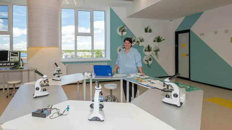 Картинка #4 для «Новая школа открылась в Тарко Сале»