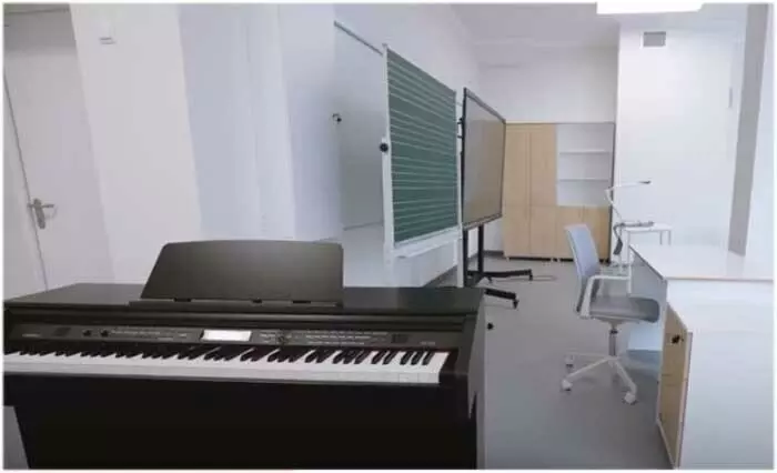 #2 для новости «новая школа: Новая школа и детский сад открылись в Москве»