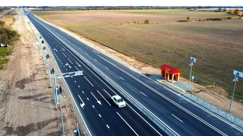 Фото 4 для новости «итоги 2023-го года: Более 360 км федеральных трасс Росавтодора расширили до четырех и шести полос движения в 2023 году»