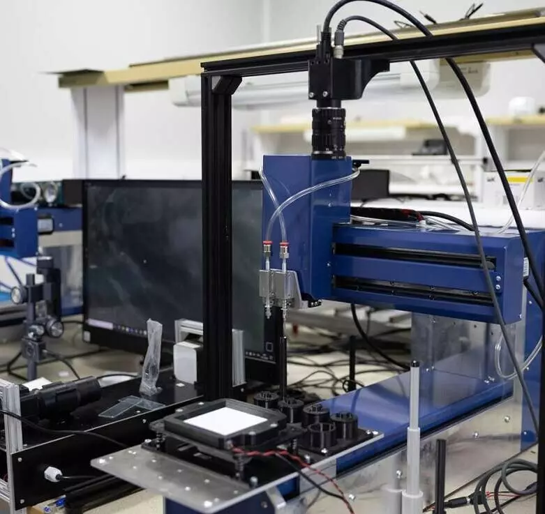 Иллюстрация 1 для поста «Перспективные разработки: Разработка от Политеха СПб универсальный робот дозатор с системой машинного зрения»