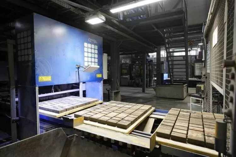 Фото 3 для статьи «производство: Тюменский производитель тротуарной плитки создал вторую линию производства»