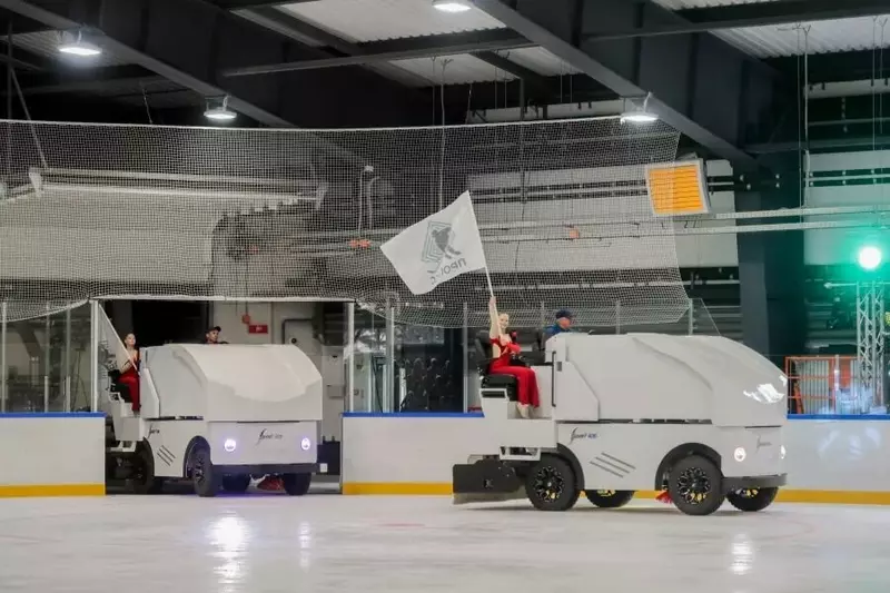 Изображение №7 для поста «В Бийске открыли ледовую арену Прогресс»