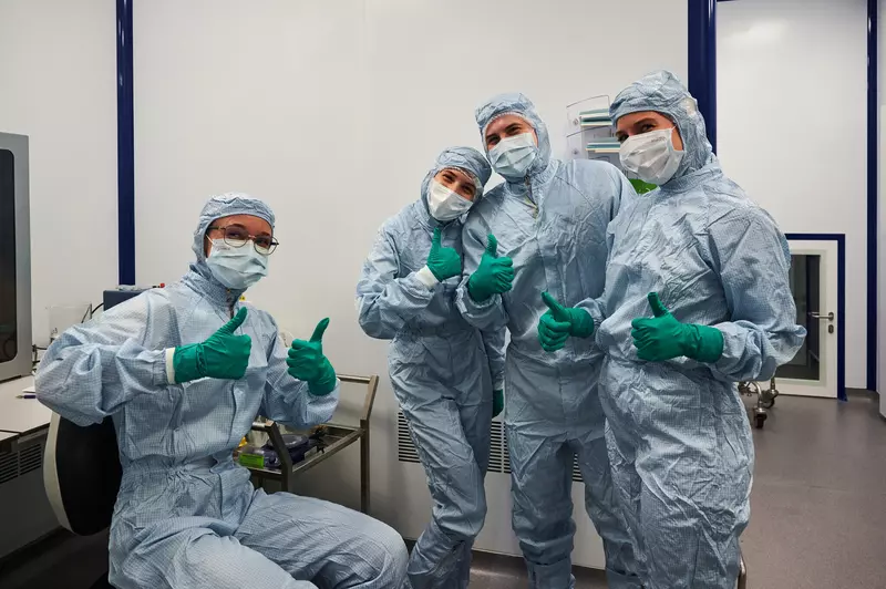 Фото 31 для «СПбНИИВС ФМБА 84 года на страже здоровья россиян»