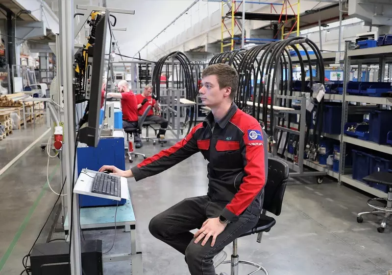 Картинка #2 для «новое производство: В Твери запущено новое производство по выпуску электротехнической продукции для транспорта»