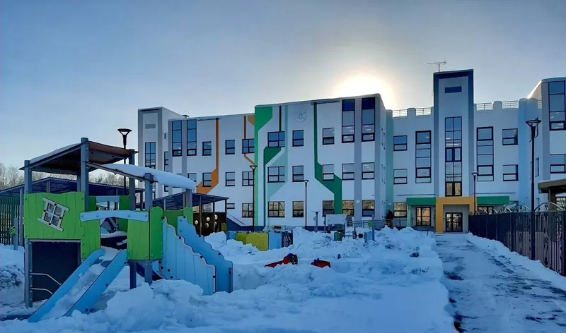 Обзор В феврале 2025 года в России были открыты и реконструированы 12 школ и детских садов